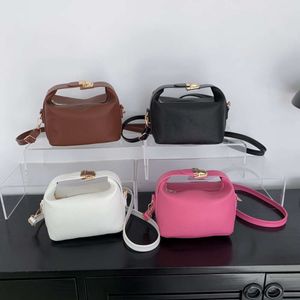 Üreticiler çanta toptan ve perakende kadınlar için niş bir ucu öğle yemeği kutusu moda yeni trend dokusu düz renk omuz crossbody küçük çanta