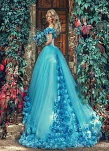 Blue Masquerade Pageant Ball Gown Quinceanera klänningar med handgjorda blommor från axel Court Train Tulle Prom Sweet 16 Dress4754835