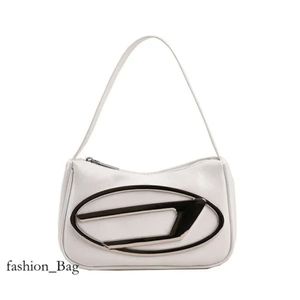 Disel Bag Cool Silver Real Leather Designer Diesl Bag Man Handbag Girl Tote Axelväska Kvinnor Väskan Plånbok Koppling Fashion 727