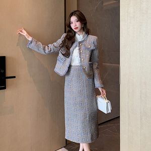 Sonbahar ve Kış Kadınlar Tweed Suit Highclass Celebrity Retro Yuvarlak Boyun Tek Yemeli Blazer Ceket Midongth Skirt 2pcs Set 240226