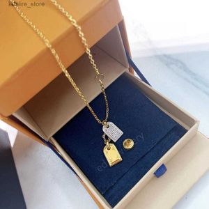 Pendant Necklaces 2022 brand designer pendant gold silver letter neutral Necklace Fashion hip hop plated letter Valentines Day Couple Jewelry Wedding L240315