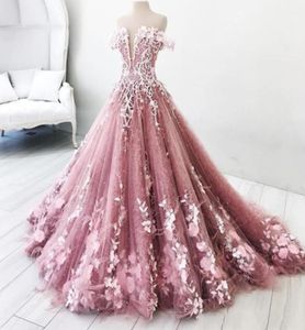 2022 Luxury Pink Quinceanera klänningar från axeln nyckelhålskulklänning spets vit 3d blommor blommor kristall pärlstävling pr7620249