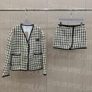 Buchstaben Frauen Jacke Rock Anzug Plaid Elegante Luxus Designer Röcke Outfits Frühling Frauen Formale Jacken Anzüge