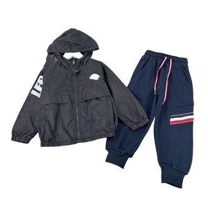 Mode Kinder Sportkleidung Sets Jungen Brief gedruckt Kapuze Reißverschluss Jacke Outwear Kinder Streifen Hosen 2024 Frühling Kinder Designer Casual Outfits S1180