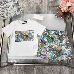 Conjuntos de roupas infantis Designer Kids Short T-shirt Set Terno Meninas Conjuntos Flor Algodão Branco Preto 90-160 LDD240311