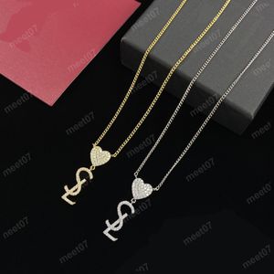 Hot simple Diamond initial designer Necklace Women dainty Pendant Necklaces for lady