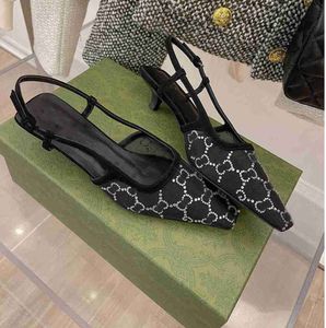 Sandallar tasarımcı Sling Summer Moda Kadınlar Lüks Rhinestone Düğün Sandles Kaydırıcılar Yüksek Topuklu Ayakkabı Uggsity Rjuk Moda Ayakkabı464645