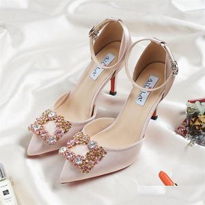 Scarpe da sposa Champagne Tacco a spillo Seta per la sposa Designer di lusso con perline Tacchi a punta Strass da sposa con fibbia 316P Dro Dhxms