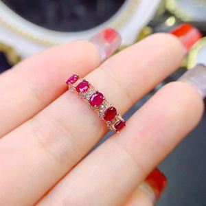 Pierścienie klastra Naturalne rubinowe perydot szmaragdowy pierścień srebrny 925 Wedding Wesder Women's Luksusowy bezpłatny biżuteria pocztowa oryginalna