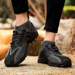 Autumn New Fly Weaving Breathable Mesh Shoes Men's Outdoor Casual One Step Sneaker