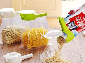 New Seal Pour Food Storage Bag Clip Snack Sealing Clip Keeping Fresh Sealer Clamp Plastic Helper Food Saver Travel Kitchen Tools2487369