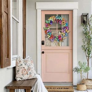 Dekorativa blommor hem dekoration fjäril krans vacker färgglad handgjord dörr prydnad girland mode konst