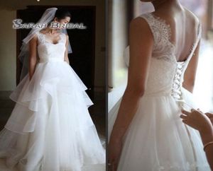 Suknie ślubne z warstwami Suknie ślubne bez rękawów V Szyjka koronkowe falbany Linia Country Boho Bridal Suknie koronkowe z tyłu szatą de Mariee6940705