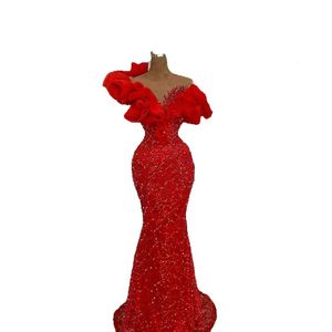 Ruffles Prom spalla Off Abite di sirena Aso Ebi Riception Dreption Abito da sera in rosso scintillio