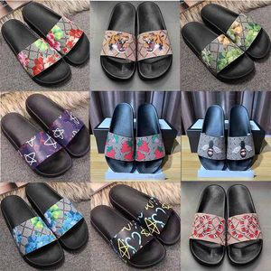 2024 Slide Designer Hausschuhe Damen Geranium Herren Sandale Hochwertige Slipper Slides Mode Herren Damen Wohnungen Neue Wandersandalen Trainer Outdoor Größe EUR36-45