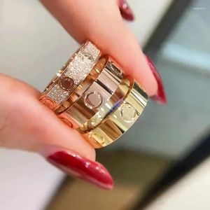 Cluster Rings Fashion Classic Par High-End Love Ring Banket Preferred Valentine's Day Gift