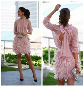 2019 Chiffon Pink Short Feather Cocktail Dresses Quarter Sleeves Open Back Bow aftonklänningar Festklänningar för speciellt tillfälle PR4229010