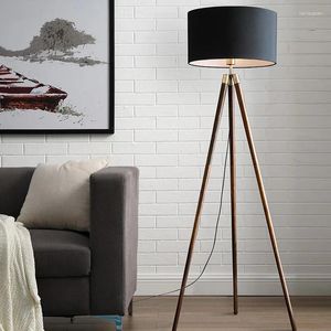 바닥 램프 현대식 LED 거실 남성 침실 삼각형 스탠딩 조명 램프를위한 키 큰 램프 홈 장식.