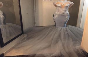 Silver Grey Mermaid Long Prom Dresses 2020 High Neck Long Sleeve African Black Girl Tulle Lace Applique golvlängd Formell parti 3336698