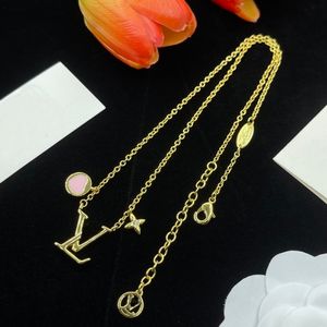 Never Fading 18K Gold Plated Luxury Brand Designer Pendants Necklaces Stainless Steel Double Letter Choker Pendant Necklace Beads Chain Jewelry Accessories VN134