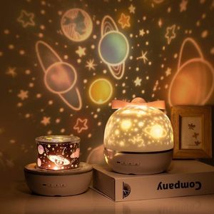 Star Night Light Proiettore Lampada di proiezione a LED Rotazione di 360 gradi 6 Film di proiezione per bambini Camera da letto Home Party Decor C1007253t