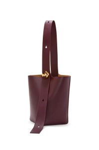Pebble Bucket Tote Bag anagram graverad hårdvara crossbody väskor geometrisk solid axelväska 10a designer mönster handväskor kohud topp läder handväska hink