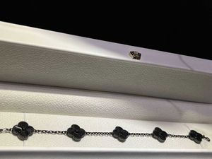 Designer Pendant Necklace Sweet Love Vanca Jade Black Laser Clover Necklace 5-Blomma Armband Craft Secl