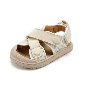 Verão sapatos de bebê malha respirável criança crianças sandálias calçados infantis sapatos fechados dedo do pé meninas meninos sandálias praia 240301