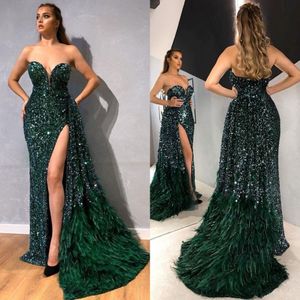 Dark Green Sequined Feathers Celebrity Evening Dresses 2021 Arabic Sweetheart Backless Side Slit Pageant Prom Gowns Occasion Dress251Z