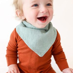 Bavaglini per bambini Panni per ruttini musulmani INS Bandana di cotone di garza per bambini Stampato asciugamano per saliva infantile Bavaglini per bavaglino Grembiule Moda Sciarpa per testa triangolare per neonato