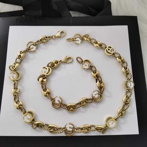 Halsband designer armband mens smycken dominerande klassisk vintage halsband hänge halsband cfdr
