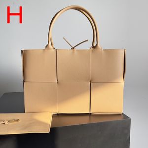 10Aデザイナーハンドバッグレディートートバッグ本革のショッピングバッグ36.5cmデリケートな模造品Super_Bagss with Box YV099