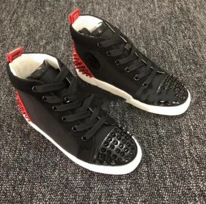 2023 New Kids Designer Red Bottoms Casual Shoes Loafere Rivets Low Studed Kid Designers Shoe Children Fashion Bottomes Trainers casual balck