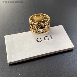 مصمم G Ring 18K Gold Cluster Ring مشاركة الحب مجوهرات السفر عالية الجودة النحاس 2023 لا تتلاشى خاتم الزفاف الفاخرة JZ028