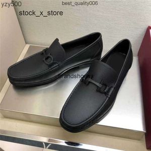 Feragamo Ferra moda Cavalo título fivela tendência vestido de negócios sapatos casuais de couro sapatos britânicos com padrão de lichia no casamento um pé sapatos masculinos de escritório 4IY K F4BJ