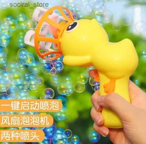 Gun Toys Childrens Fully Automatic Bubble Blowing Machine Electric Bubble Gun Supplement Liquid Bubble Water Toy Girl Heart L240311