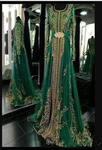 2020 Изумрудно-зеленые мусульманские вечерние платья с длинными рукавами Абая Дизайн Дубай Турецкие вечерние платья Дешевые марокканские кафты6782017