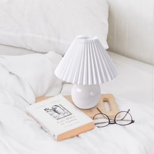 Pleated Table Lamp Ins DIY Ceramic Table Lamps Aesthetic and Small Korean Lamp for Living Room Home Deco Gifts Cute Lamp with Tricolor Led Bulb Beside Lamps Wholesale