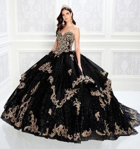 Świecąca czarna suknia z koralikami sukienki Quinceanera ukochana szyja koronkowa koronkowa sukienki balowe cekinowo zamiatanie Tiulle Sweet 15 D5492819