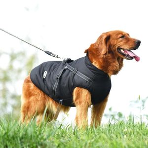 Windproof Dog Cold Weather Coat Pet Winter Outdoor Jacket with Leash Ring Comfy Cotton Apparel Waterproof Vest for Large Dogs 240226
