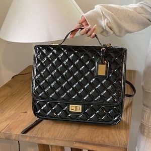 Shop Handbag Promotion 2024 New Xiaoxiangfeng Lingge Chain Bag Womens Backpack High End and Unique Design