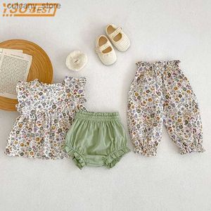 T-shirty 2023 Toddler Girls Floral Suit Niemowlę krótkie rękawy TOP+Chleb Szorty 2PCS Bawełniane dziewczynki Kwiaty Summer Princess Pants L240311