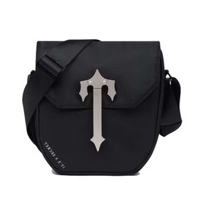 2024 새로운 패션 디자이너 Trapstar Bag Irongate T Crossbody Canvas 여성 및 남성 영국 런던 금속 핸드백 방수 핸드백 가방 벨트 메신저 6611ess