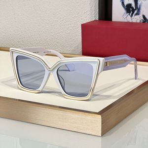 Populära solglasögon för kvinnor och män Summer V Grace Designer Fashion CR-39 Cateye Styles Anti-ultraviolet Retro Plate Square Metal Full Frame Geryeges Random Box