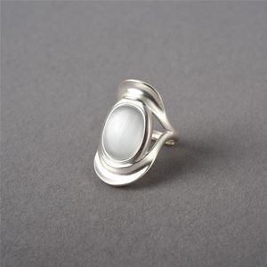 A Niche New Face Veil Frosted Inlaid Cat's Eye Stone Ring with Adjustable Opening Unique European and American Personality Trendy Ring for Women