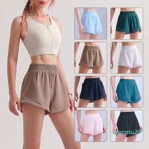 Womens Yoga Outfits High midjeshorts tränar korta byxor Fitness Wear Girls Running Elastic Adult Pants Sportwear Foded DrawString333