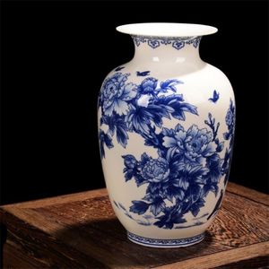 Jingdezhen blå och vita porslinvaser Fin Ben Kina Vas Peony dekorerad högkvalitativ keramisk vas LJ201208272Y