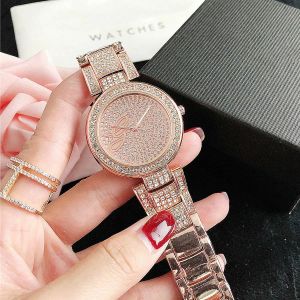 Spedizione gratuita Gues2024 Orologi di marca Donna Ragazza Diamante Cristallo Grandi lettere Stile Metallo Fascia d'acciaio Orologio da polso al quarzo GS 41