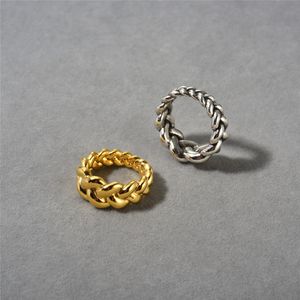 Modischer Retro-Liebhaber-Ring, verkupfert, 18 Karat echtes Gold, gewebt, Ring mit frittierten Teigdrehungen, europäisches und amerikanisches Minderheiten-Design, cooler und einfacher Ring für Frauen