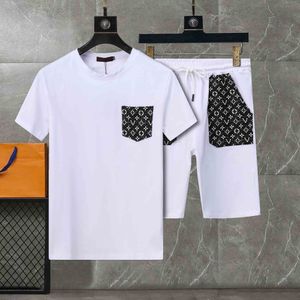 Mens Beach Designers Tracksuits Summer Suits 24SS Fashion T Shirt Seaside Holiday Shorts مجموعات MAN S 2024 الفاخرة مجموعة الملابس الرياضية